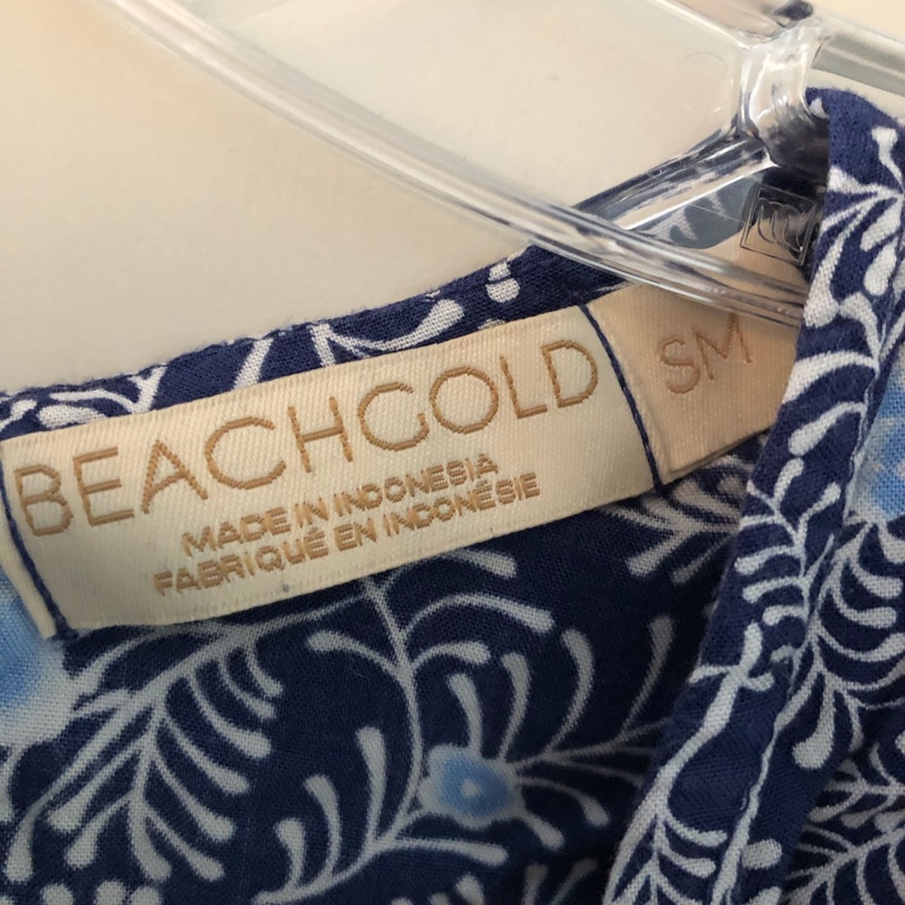 🌈❤️🍀CLOSET CLOSING
NWOT Blue batik print romper - Picture 4 of 4